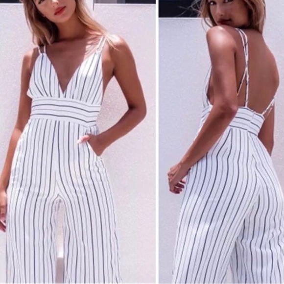 🎼•NWOT•PANTS•CAPRI JUMPSUIT•ROMPER🎼 - Picture 2 of 4